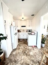 5279 E The Toledo-Apt 5 in Long Beach, CA - Building Photo - Building Photo