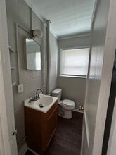 1213 Gatewood Ave in Greensboro, NC - Building Photo - Building Photo