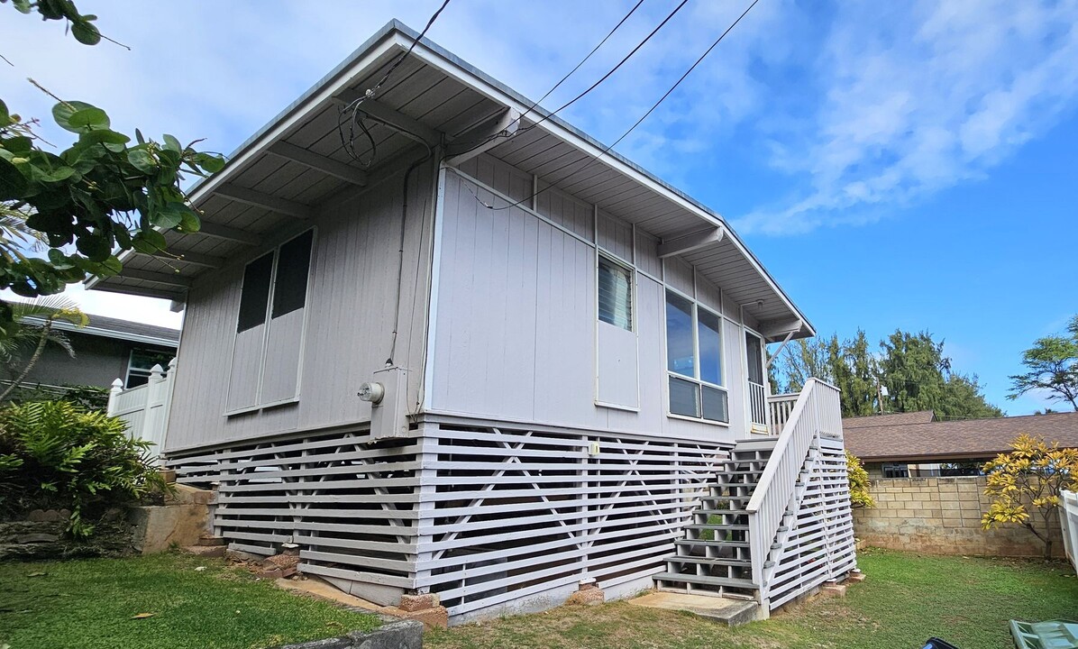 114 Alala Rd in Kailua, HI - Building Photo