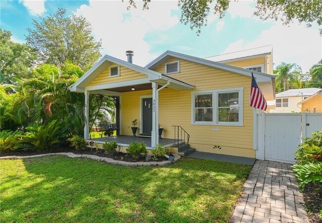 property at 3035 Granville Ct N