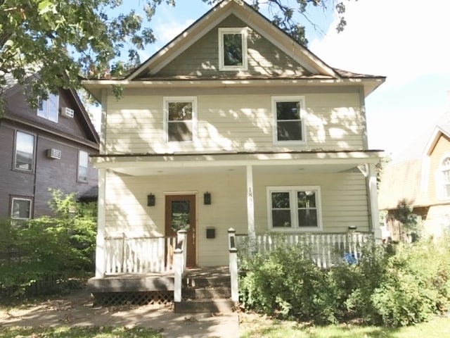 1897 Feronia Ave in St. Paul, MN - Foto de edificio - Building Photo