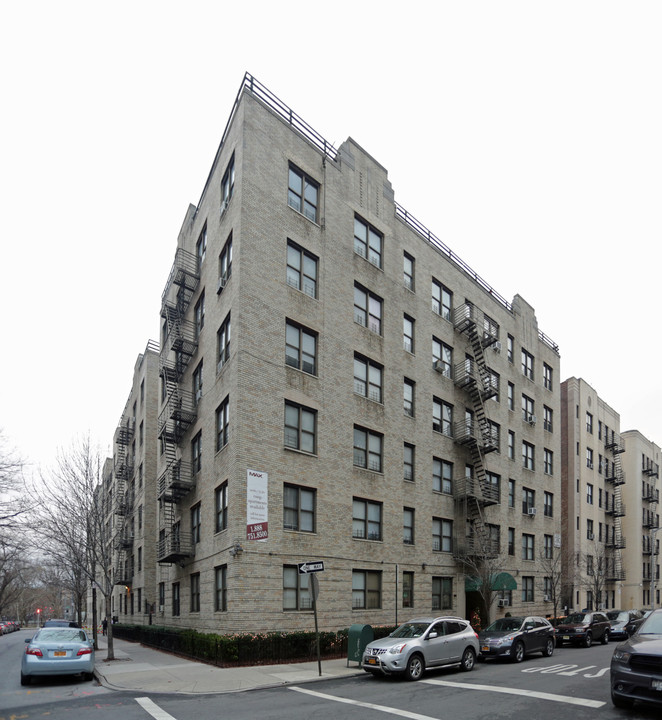 55 E 190th in Bronx, NY - Foto de edificio