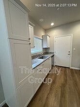 410 S Summit St in Visalia, CA - Building Photo - Building Photo