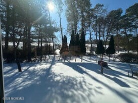 56 Auburn Rd in Toms River, NJ - Building Photo