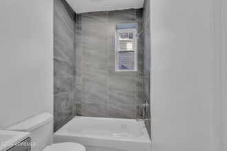 922 4th Ave in Asbury Park, NJ - Building Photo - Building Photo