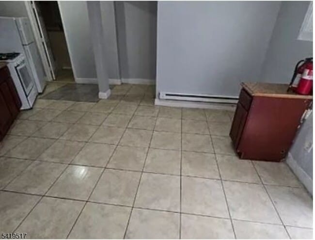 588 S 10th St, Unit 1B in Newark, NJ - Building Photo - Building Photo