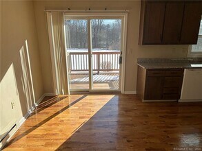 456 Atwater St, Unit 10 in Southington, CT - Building Photo - Building Photo