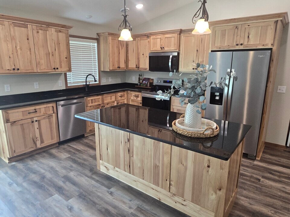 3242 88th St NE in Monticello, MN - Building Photo
