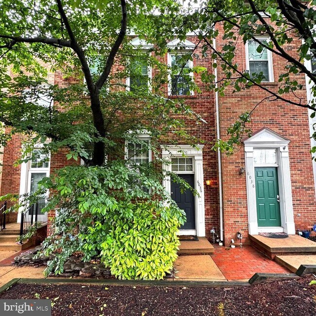 property at 6036 Lincolnia Rd