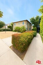 1440 S Sherbourne Dr in Los Angeles, CA - Building Photo - Building Photo