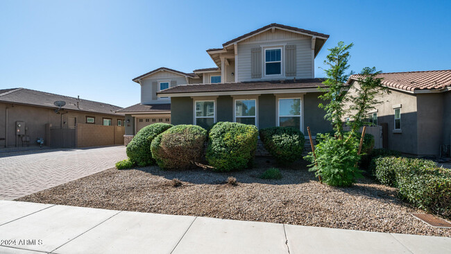 14715 W Medlock Dr in Litchfield Park, AZ - Building Photo - Building Photo