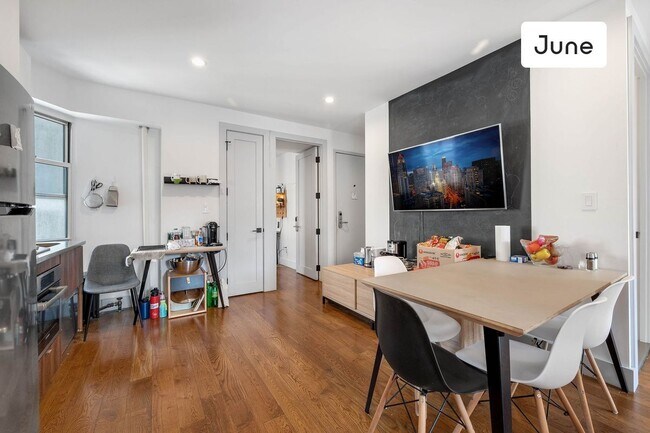 629 E 5th St-Unit -A in New York, NY - Building Photo - Building Photo