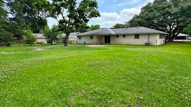 207 Gulpha Dr in West Monroe, LA - Building Photo - Building Photo