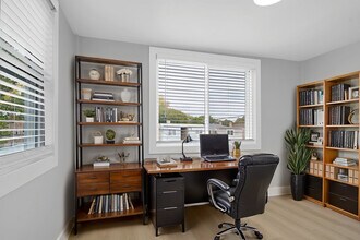 2712 W Balmoral Ave in Chicago, IL - Building Photo - Building Photo