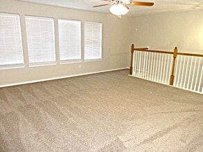 4807 Chase Court Dr in Bacliff, TX - Building Photo - Building Photo