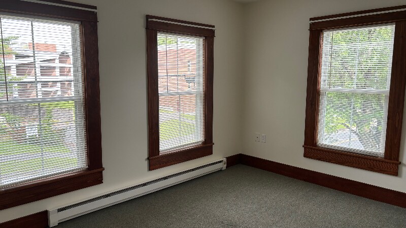 261 Main St in Farmington, ME - Building Photo