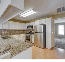 7075 Gentle Breeze Dr in Willis, TX - Building Photo - Building Photo