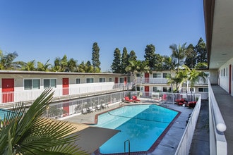 Pacific Sands in San Diego, CA - Building Photo - Building Photo