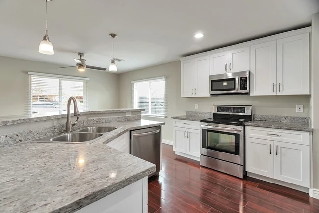 5206 S 11th Ave in Phoenix, AZ - Building Photo - Building Photo