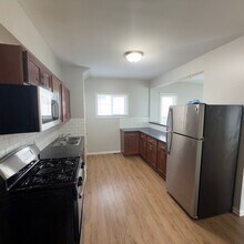 541 Eastern Ave NE in Grand Rapids, MI - Building Photo - Building Photo