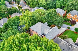 2448 Kings Arms Dr in Atlanta, GA - Building Photo - Building Photo