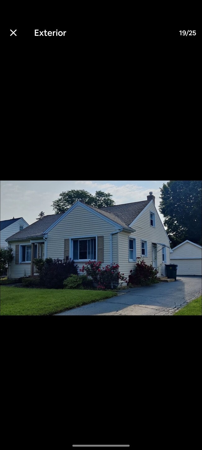 property at 160 Azalea Rd