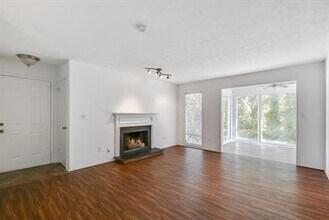 1210 Augusta Dr in Marietta, GA - Building Photo - Building Photo