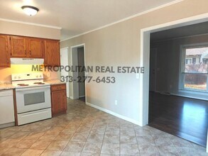 474 Robbe Ave in Belleville, MI - Building Photo - Building Photo