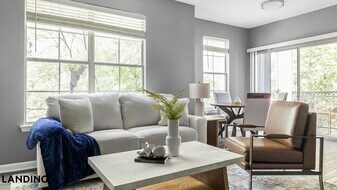 100 Peyton Pl SW, Unit 4208 in Atlanta, GA - Building Photo