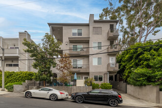 12021 Guerin St in Studio City, CA - Foto de edificio - Building Photo