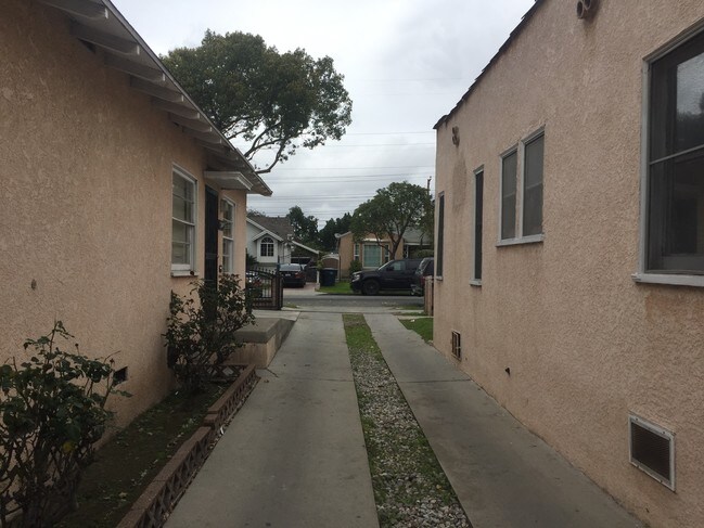 South Gate 4 Plex in South Gate, CA - Foto de edificio - Building Photo