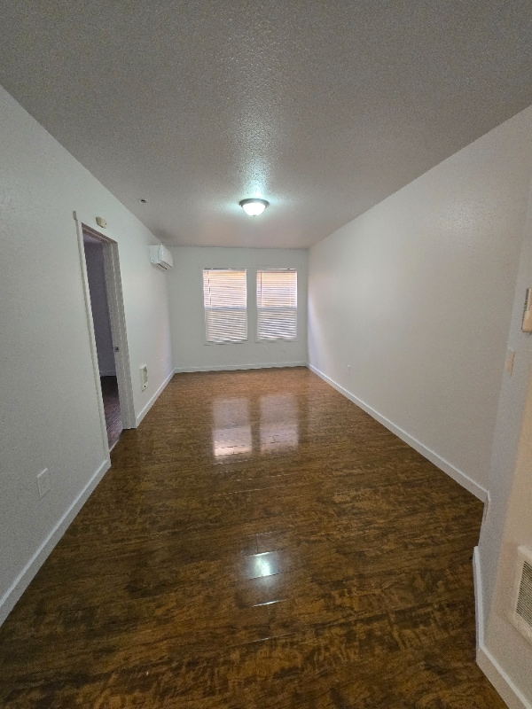 property at 318 N Tower Ave