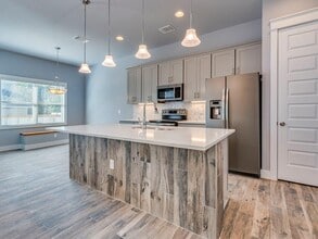 103 E Walter Ave in Pflugerville, TX - Building Photo - Building Photo