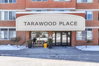 Tarawood Place in Peterborough, ON - Building Photo - Building Photo