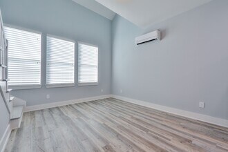 715 W 13th St in Houston, TX - Building Photo - Building Photo