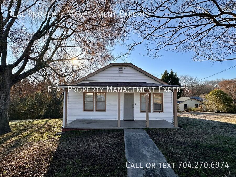 29 Sunderland Rd SW in Concord, NC - Building Photo