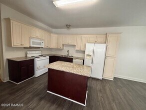 15085 Banff Ct in Baton Rouge, LA - Building Photo - Building Photo