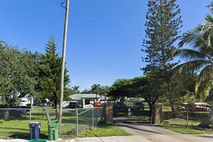 14755 SW 264th St in Homestead, FL - Building Photo