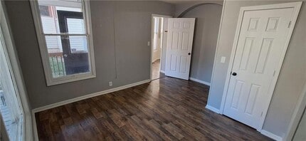 2418 Jules St, Unit 2418 in St. Joseph, MO - Building Photo - Building Photo