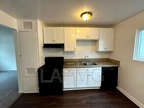 169 W 42nd St in Los Angeles, CA - Building Photo - Building Photo