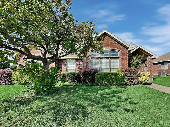 property at 201 Parkway Ct