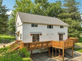 S30W31922 County Rd E in Waukesha, WI - Building Photo