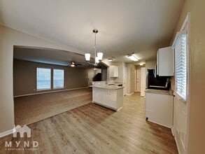 14128 Broken Arrow Dr in Willis, TX - Building Photo - Building Photo