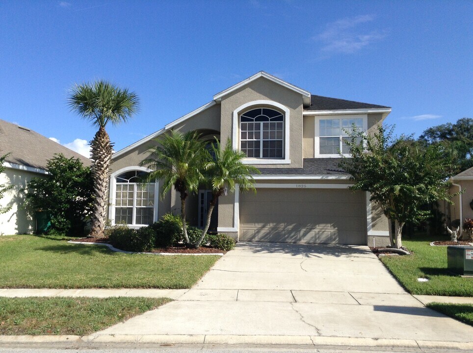 1825 Wedgewood Way in Kissimmee, FL - Building Photo