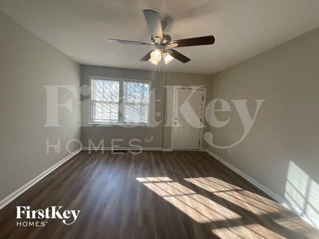 1749 S Alvarado Terrace SW, Unit Private in Atlanta, GA - Building Photo - Building Photo