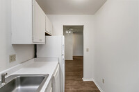 Carriage Park Apartments (Carriage Park In... photo'