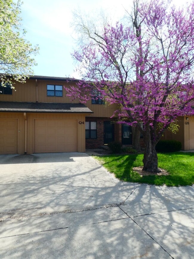 property at 2801 W Broadway