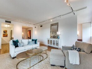 3701 Turtle Creek Blvd in Dallas, TX - Building Photo - Building Photo