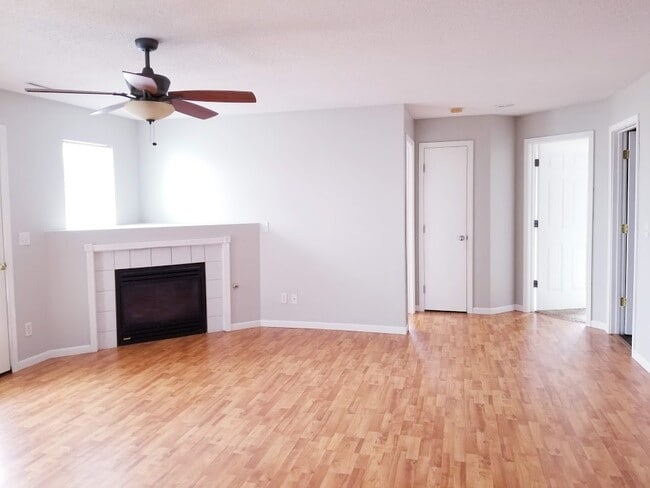 property at 1200 Murray St NE