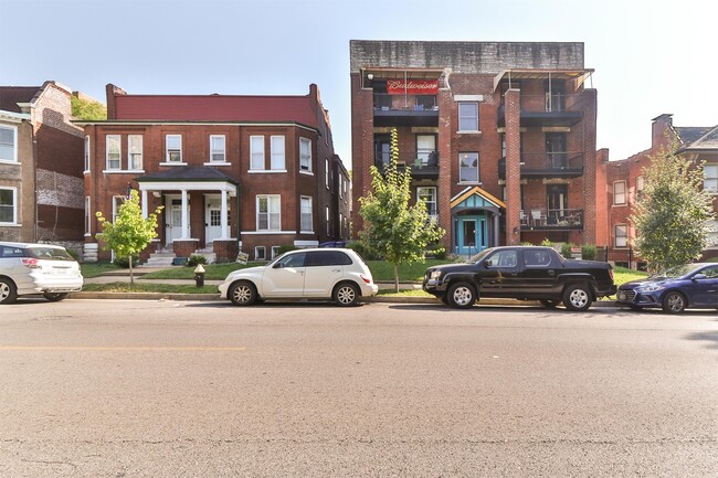 3640 Shaw - 3W-Unit -3W in St. Louis, MO - Building Photo - Building Photo